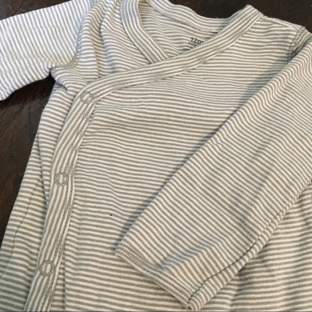 EUC Carter’s long sleeve wrap body suit sz 12 mo